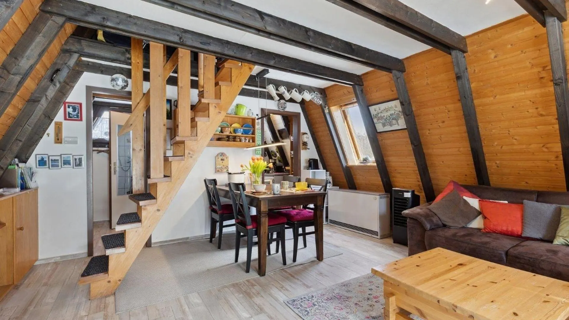 Vakantiehuis Charmantes Spitzdachhaus Am Badesee Im Frankenwald Lichtenberg  Duitsland