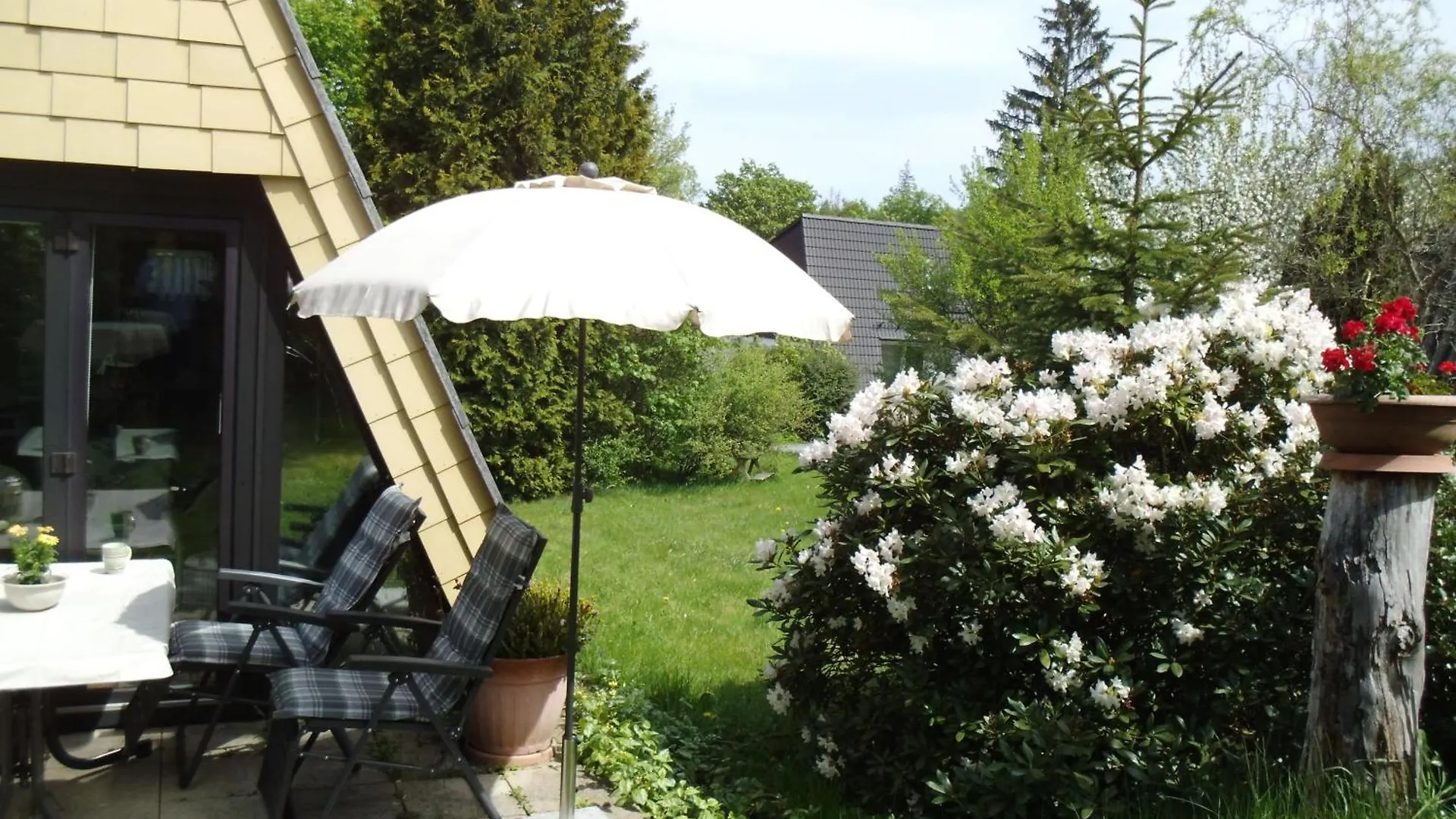 Vakantiehuis Charmantes Spitzdachhaus Am Badesee Im Frankenwald Lichtenberg  Duitsland